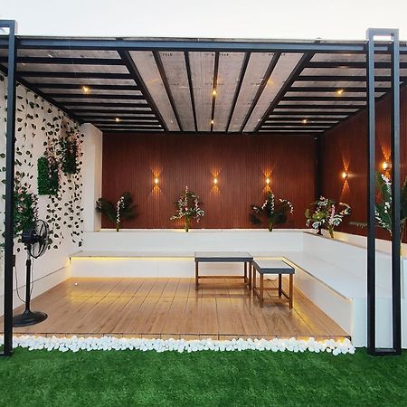 Enchanted The Roof Rekha, With Private Trace Garden Otel Yeni Delhi Dış mekan fotoğraf